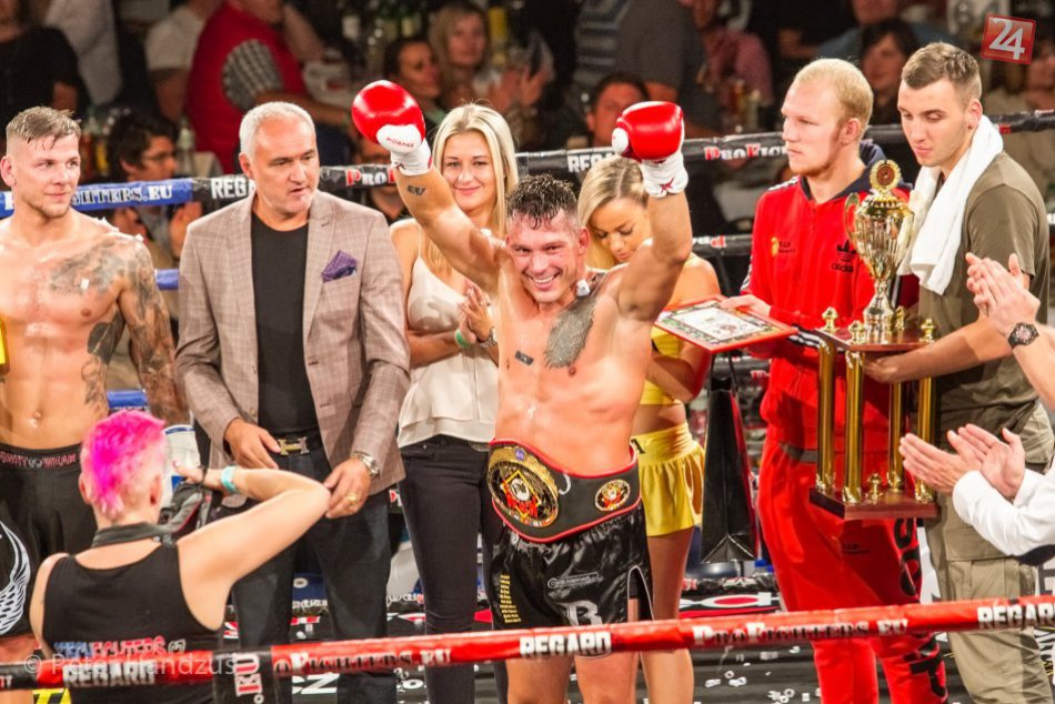 Ilustračný obrázok k článku Poprad padol Idrányimu k nohám: Titul šampióna zostáva pod Tatrami