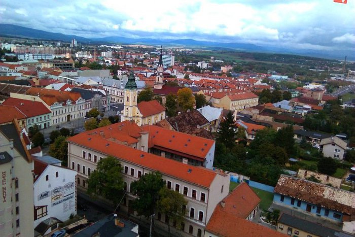 Ilustračný obrázok k článku Kamery v uliciach Lučenca. Dočkáme sa v meste televízneho spravodajstva?