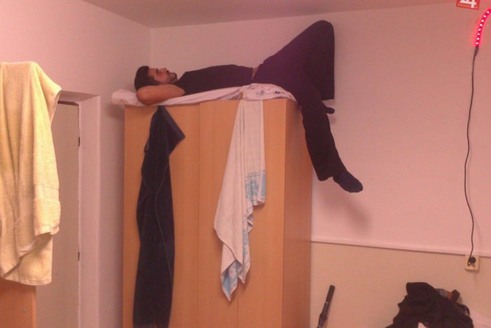 Ilustračný obrázok k článku Šialené nápady študentov: Čo sa deje za múrmi internátov?