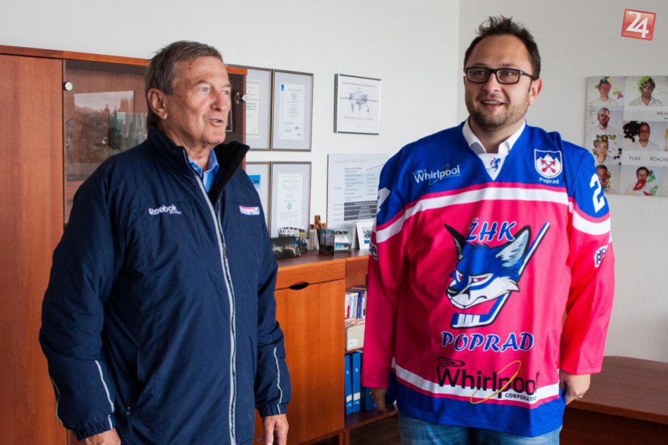 Ilustračný obrázok k článku Popradské líšky majú partnera: Výrobca práčok si obliekol hokejový dres