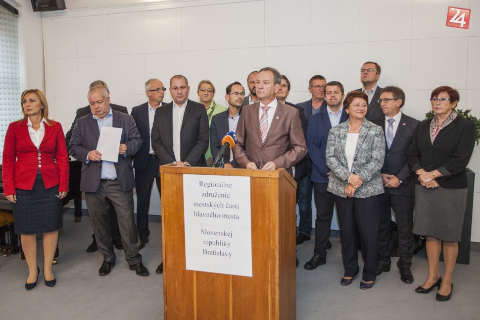 Ilustračný obrázok k článku Magistrát nepracuje, ako by mal. Podľa starostov mestských časti je nefunkčný