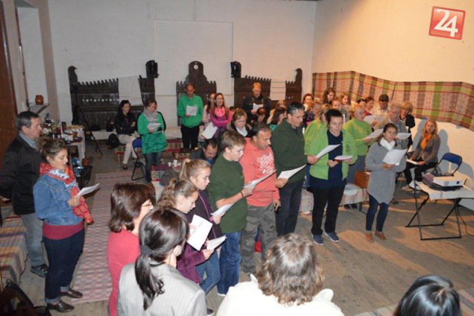 Ilustračný obrázok k článku FOTO: Malebná dedinka pri Rožňave ožila spevom