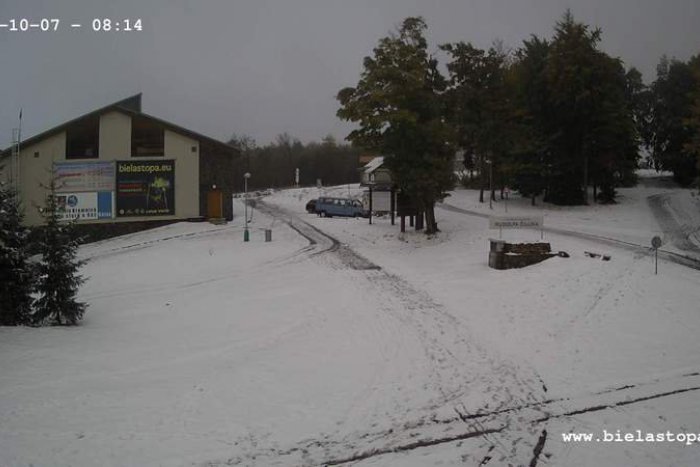 Ilustračný obrázok k článku Októbrové prekvapenie: Na Skalke sa bežkuje, FOTO