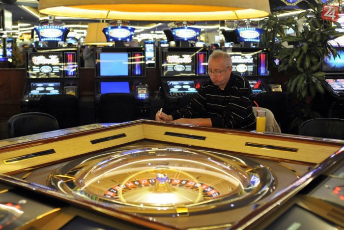 Ilustračný obrázok k článku Herne a hazard by sa v Bratislave rušiť nemali, myslí si väčšina z vás