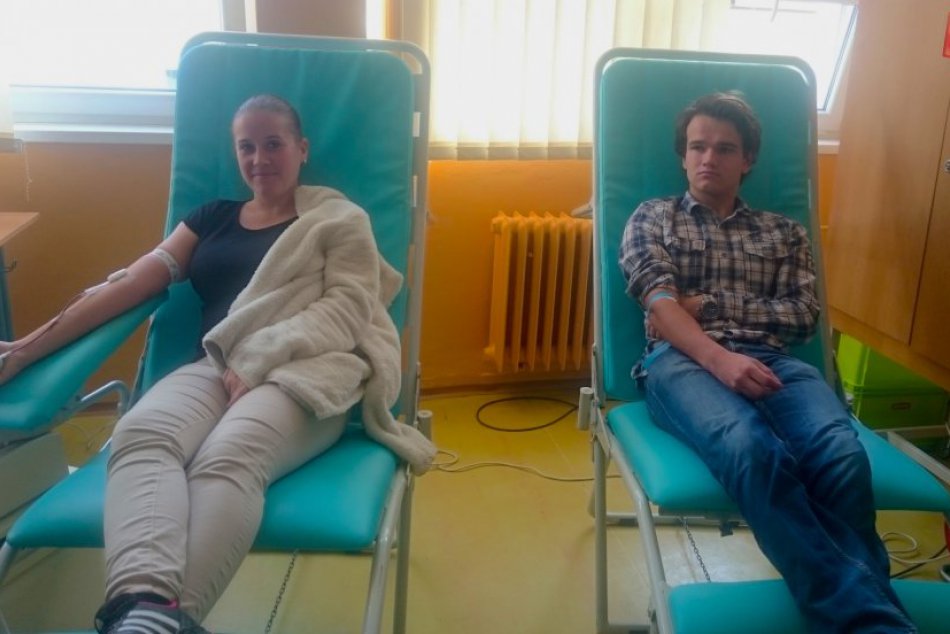 Ilustračný obrázok k článku Pre jedného kvapka, pre druhého život: Študenti aj učitelia z GPUDT darovali krv