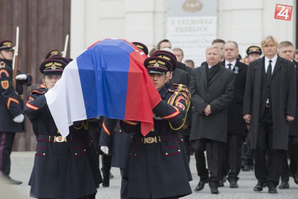 Ilustračný obrázok k článku Smutné výročie: Od úmrtia prvého prezidenta samostatnej SR Michala Kováča ubehol rok