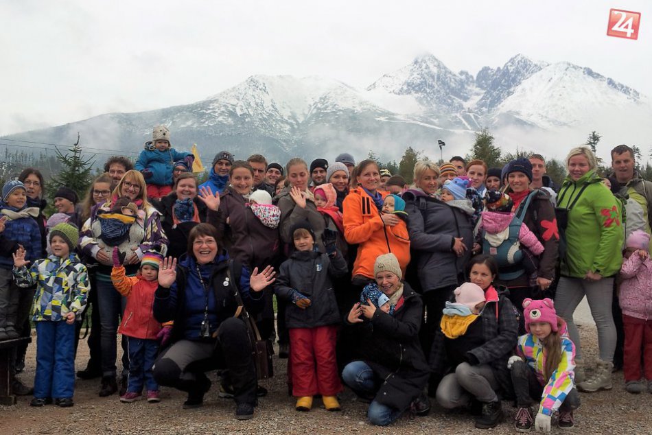 Ilustračný obrázok k článku Týždeň nosenia sa úspešne skončil: Koho by ste vy na rukách nosili?