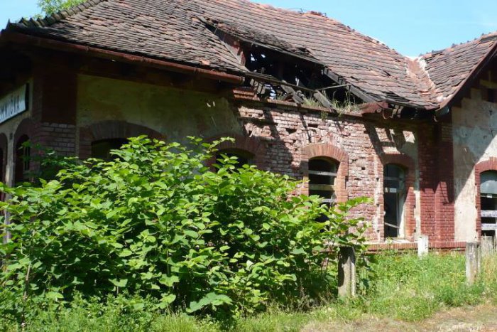 Ilustračný obrázok k článku Z opustenej stanice pri Žiari chcú mať múzeum: Má to však háčik, FOTO