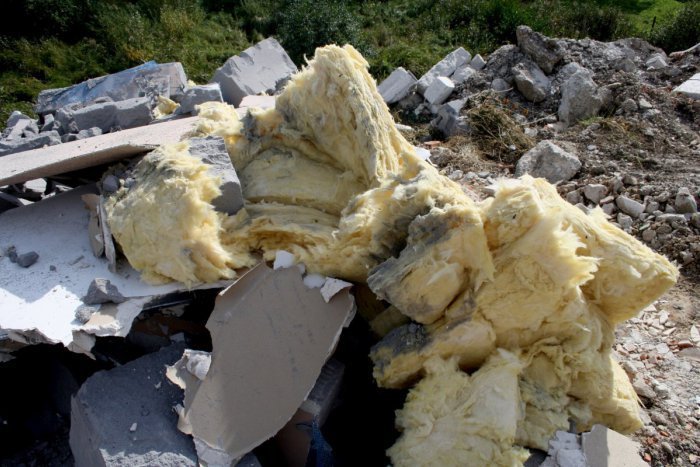 Ilustračný obrázok k článku Nepochopiteľné! Čiernych skládok v Bratislave pribúda. Prečo nevyužívame zberný dvor?