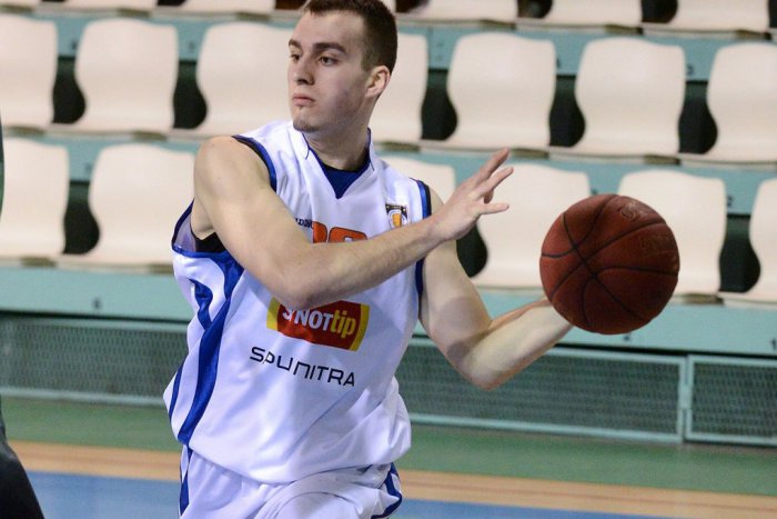 Ilustračný obrázok k článku Považské derby pod deravými košmi: Bystričanov v ňom posilnia traja hráči