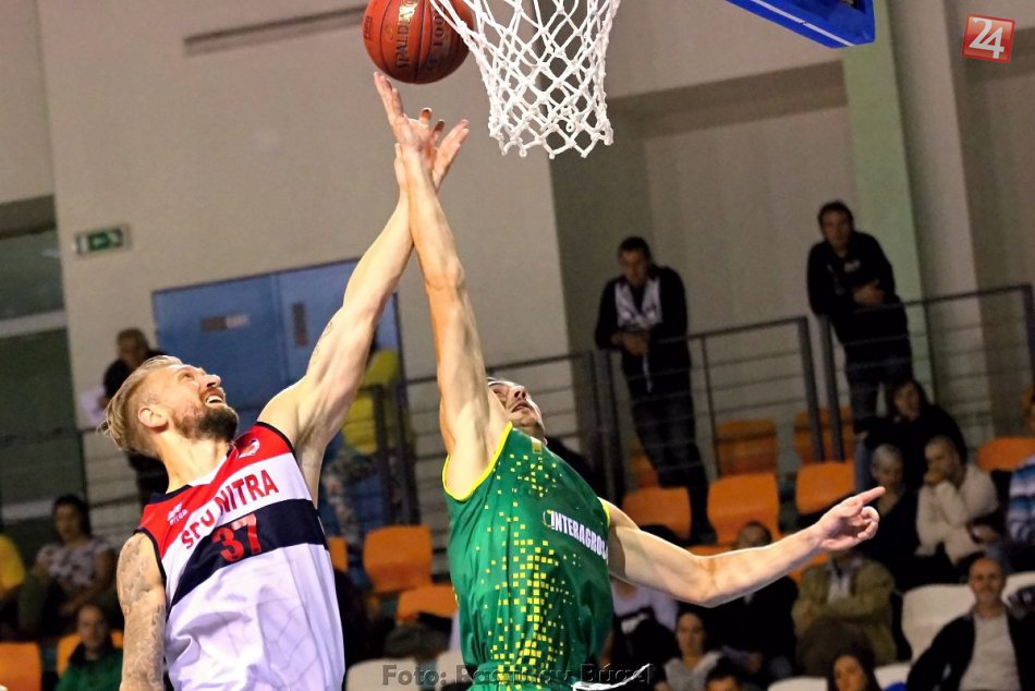 Ilustračný obrázok k článku Nitre sa v basketbale nedarilo: Muži pohoreli v derby, ženy podľahli majstrovi