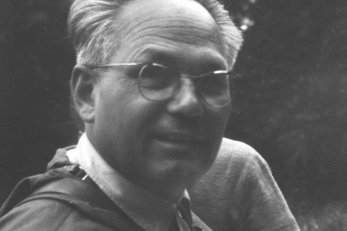 Ilustračný obrázok k článku V Zlatne pribudla pamätná tabuľa Michala Lukniša: Kým bol a čím sa preslávil?