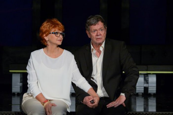 Ilustračný obrázok k článku Divadlo Astorka pripravilo skvelú komédiu o spolužití muža, ženy a ich psa