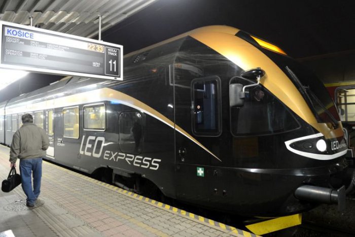 Ilustračný obrázok k článku Cestujete vlakom? Karty v spojoch zamieša česká konkurencia