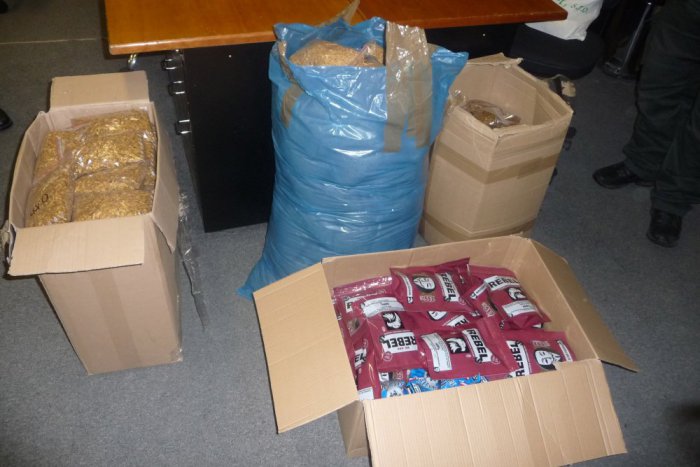 Ilustračný obrázok k článku FOTO: Záťah žilinských colníkov: Našli tabak bez kontrolnej známky a to nie je všetko!