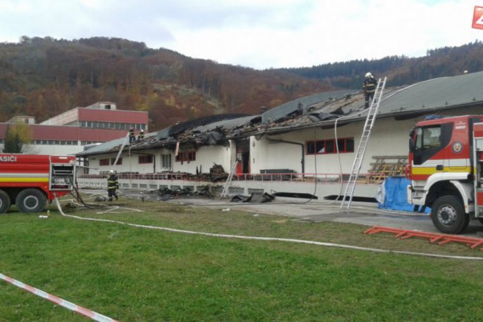 Ilustračný obrázok k článku Aktuálne FOTO z požiaru v areáli Považských strojární: Škody budú státisícové