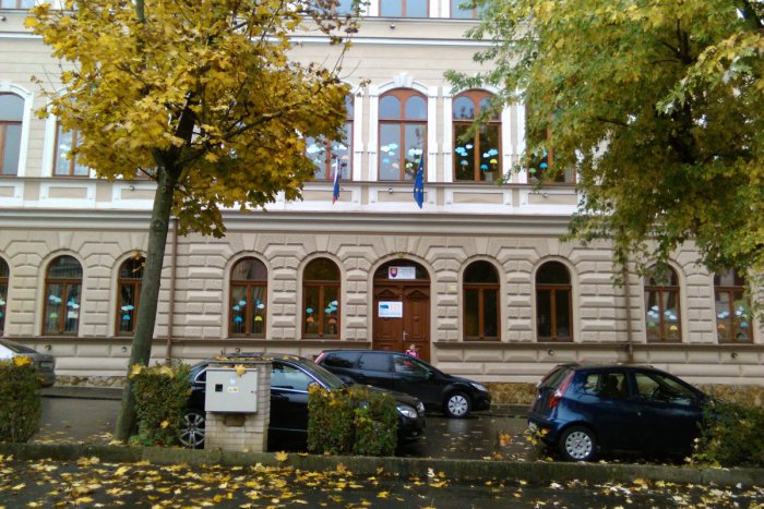 Ilustračný obrázok k článku Lučenec získa jedinečnú základnú školu. V čom sa má líšiť od ostatných?