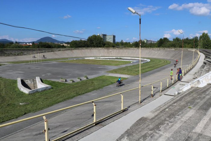Ilustračný obrázok k článku Viete o cyklistickom velodróme všetko? 10 najväčších zaujímavostí, FOTO