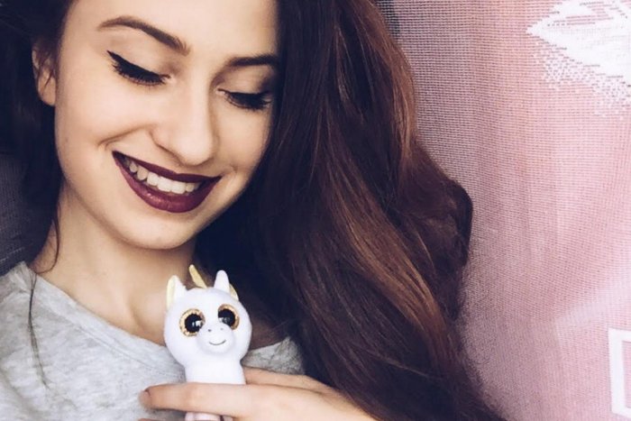 Ilustračný obrázok k článku Vlogovanie ako budúce povolanie? Lady Zika valcuje videami internet