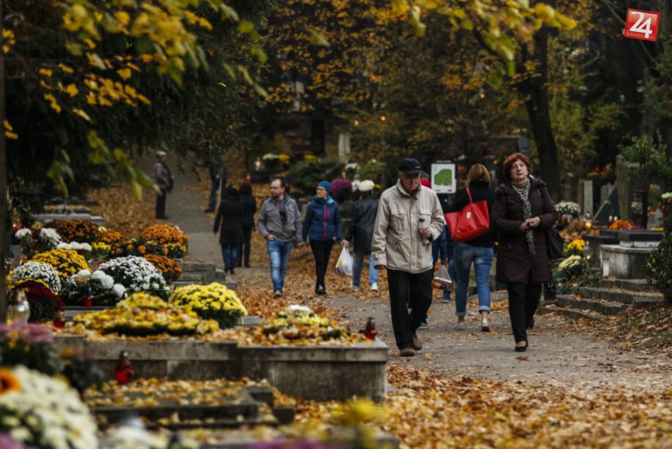 Ilustračný obrázok k článku Cintoríny v Bratislave dočasne zatvorili. Dôvodom sú obavy zo silného vetra