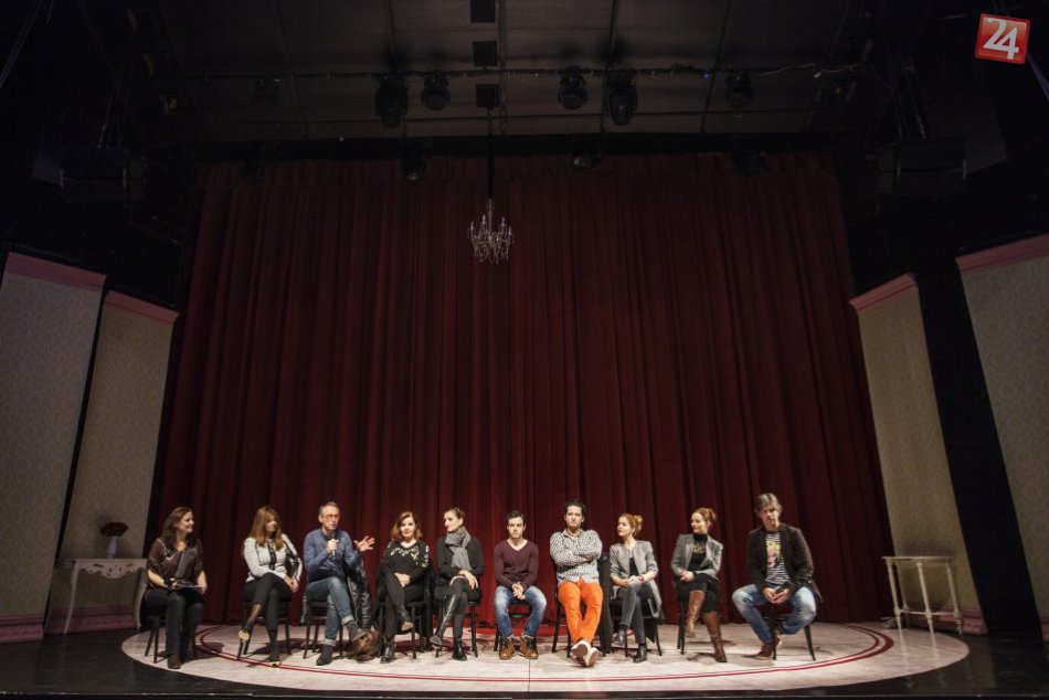 Ilustračný obrázok k článku Divadlo Nová scéna uvedie premiéru inscenácie Pi čaj, miláčik!