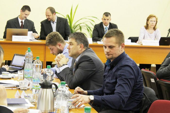 Ilustračný obrázok k článku Dúbravskí poslanci zasadnú mimoriadne