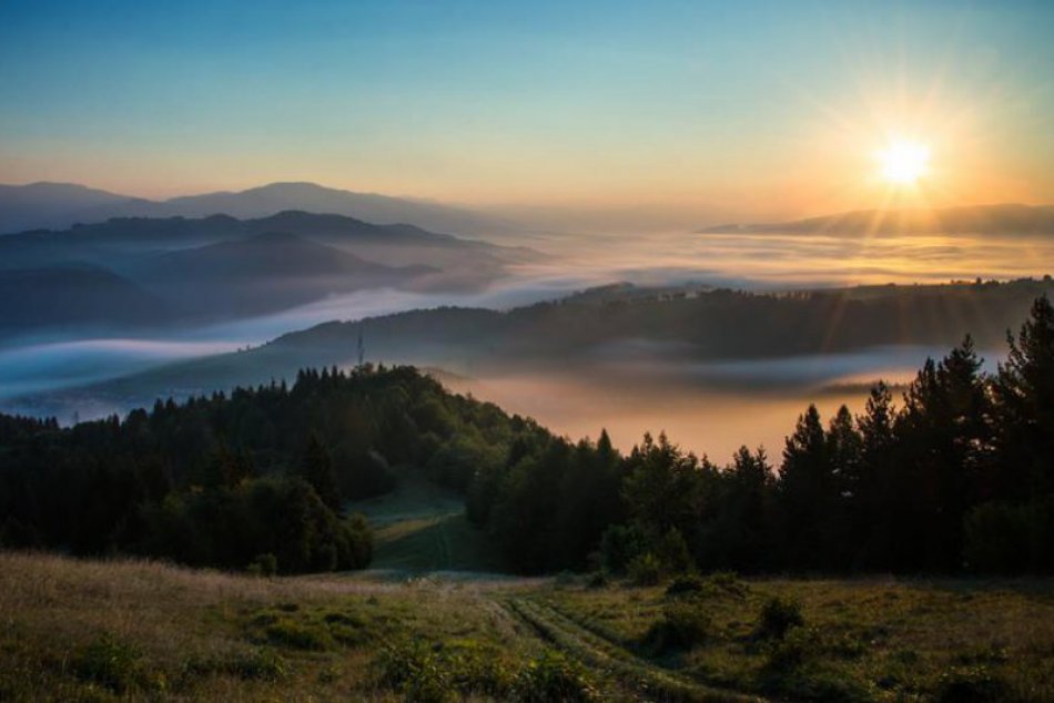 Ilustračný obrázok k článku Zaujímavé INFO o Banskobystrickom kraji: Má 13 okresov a v jednom je naj