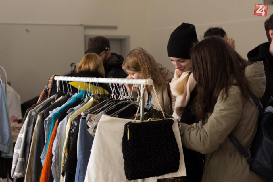 Ilustračný obrázok k článku Jedinečná šanca nakúpiť pred Vianocami za pár eur. Študentská burza priamo v Bystrici