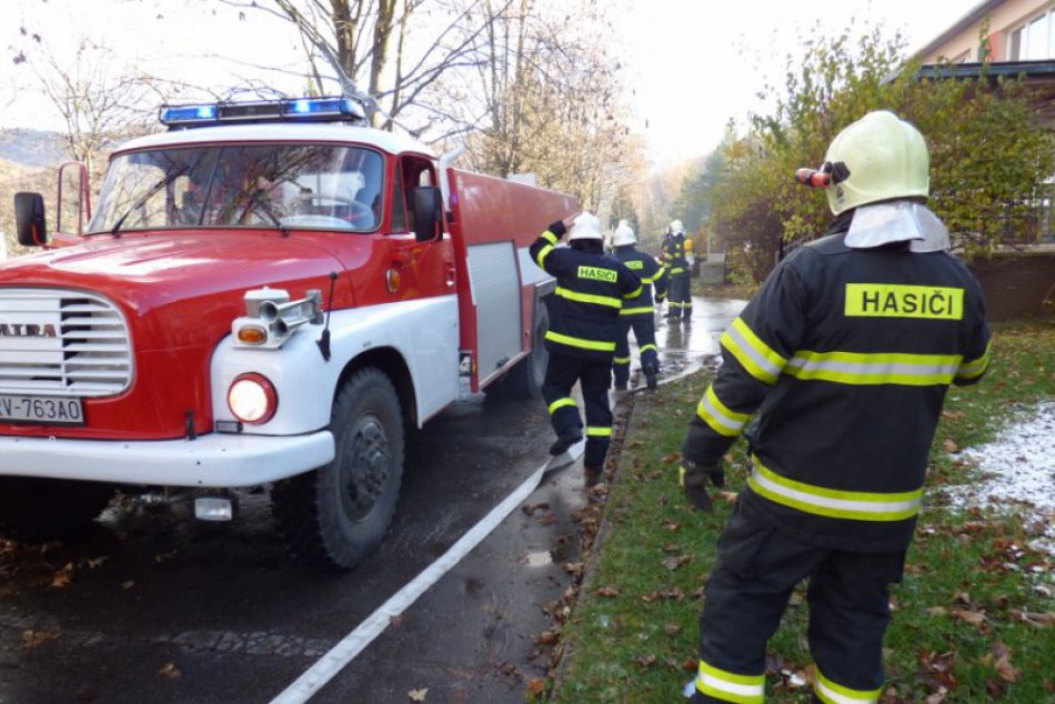 Ilustračný obrázok k článku Hasiči dostali počas Silvestra zabrať: Absolvovali desiatky výjazdov