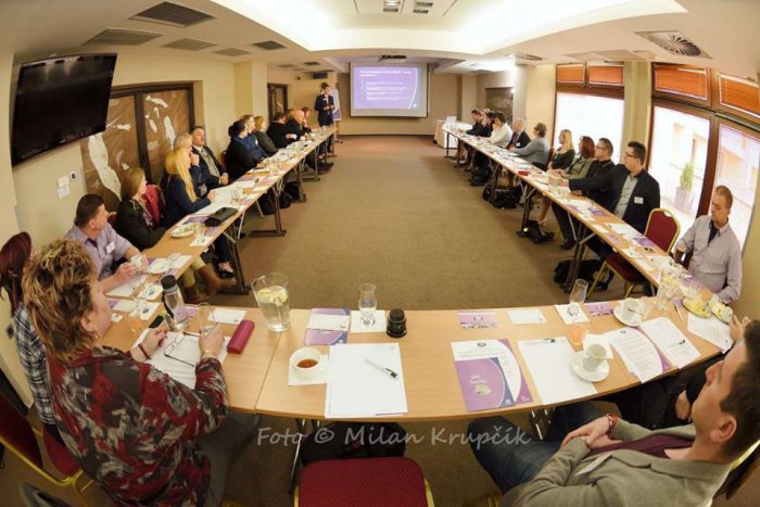 Ilustračný obrázok k článku DEŇ OTVORENÝCH DVERÍ pre podnikateľov zo Žiliny a okolia. Príďte si vyskúšať networking a spoznajte jeho výhody