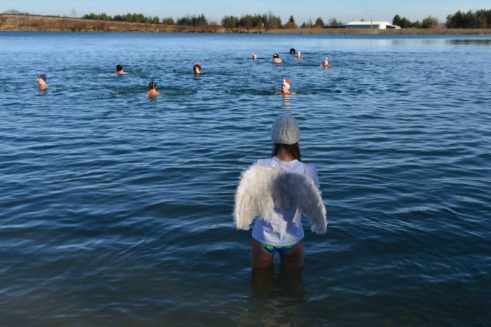 Ilustračný obrázok k článku TIPY NA VÍKEND: Otužilcov čaká ľadový kúpeľ, mestá predvianočné trhy