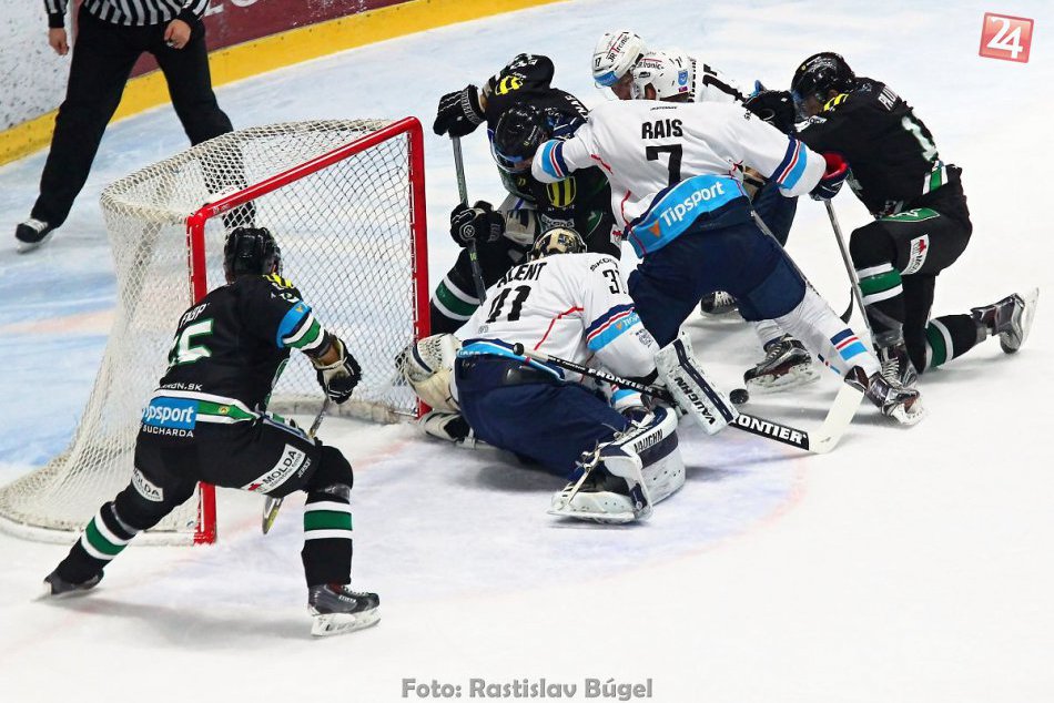 Ilustračný obrázok k článku Nitra padla v Nových Zámkoch: Nováčik nadelil majstrovi osem gólov