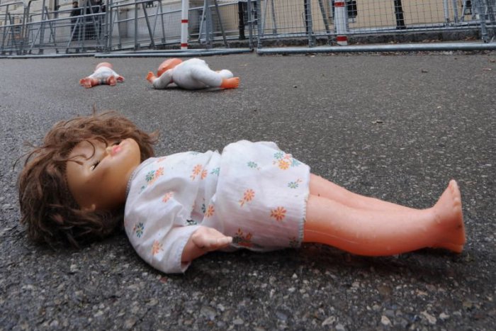 Ilustračný obrázok k článku Sexuálne zneužívanie detí je neviditeľný zločin. Prečo je téma pre spoločnosť tabu?