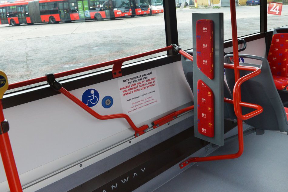 Ilustračný obrázok k článku Viete, aký lístok potrebujete na cestu MHD s kočíkom?