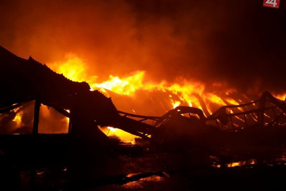 Ilustračný obrázok k článku V Nových Zámkoch horelo: Škody za pol milióna eur!