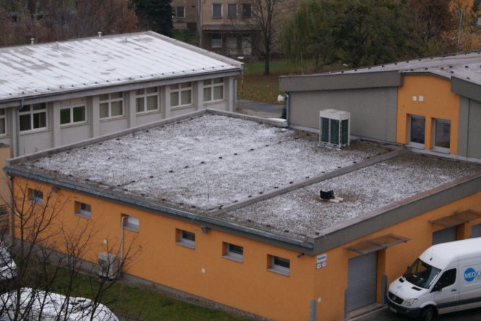 Ilustračný obrázok k článku Prvý závan zimy na fotkách: Košičania sa zobudili do bieleho rána, FOTO