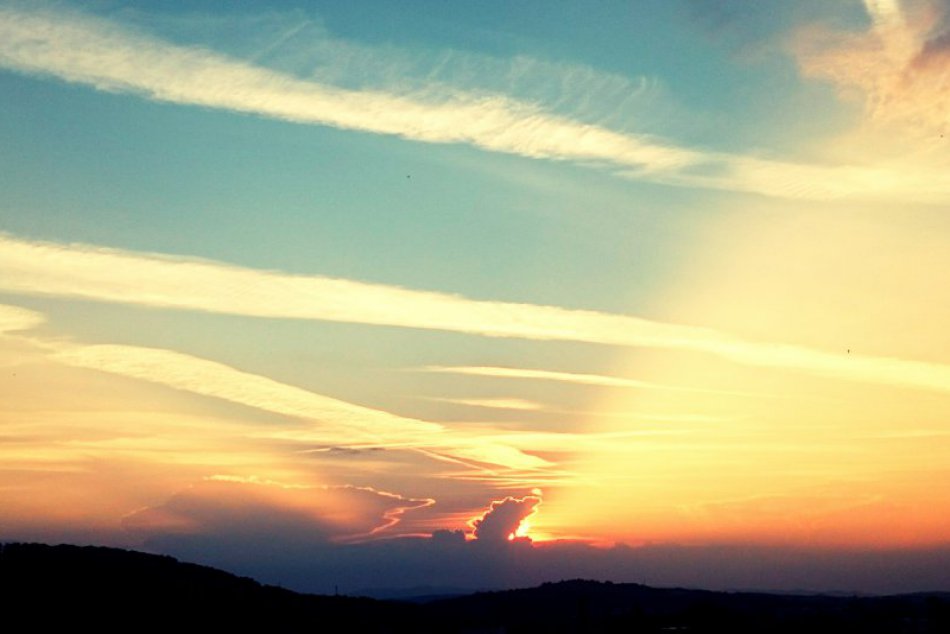 Ilustračný obrázok k článku V OBRAZOCH: Západy Slnka nad Prešovom. Takúto krásu vedia ponúknuť!