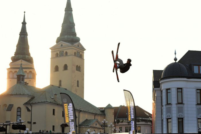 Ilustračný obrázok k článku VIDEO: Big jump otvorí zimnú sezónu v Žiline. Čo nás čaká?