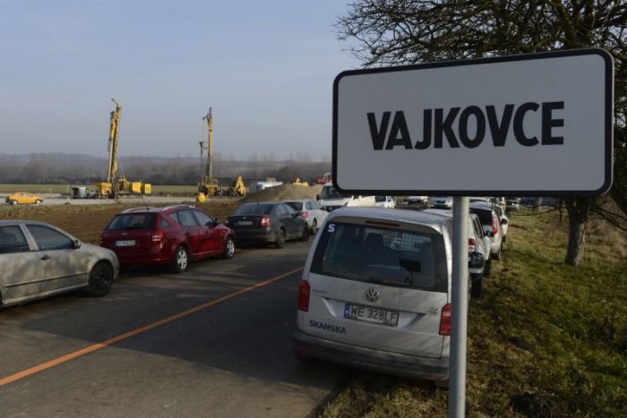 Ilustračný obrázok k článku Z REGIÓNOV: Začali sa práce na výstavbe diaľnice, pribudne 23 mostov