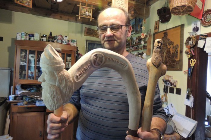 Ilustračný obrázok k článku Alojz oprášil krásnu tradíciu: Kunešovké hračky znova ožívajú, FOTO