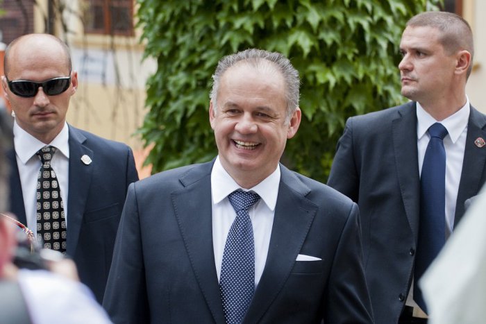 Ilustračný obrázok k článku Kauza zariadenia Čistý deň v Galante: Prezident Andrej Kiska píše ministrovi práce