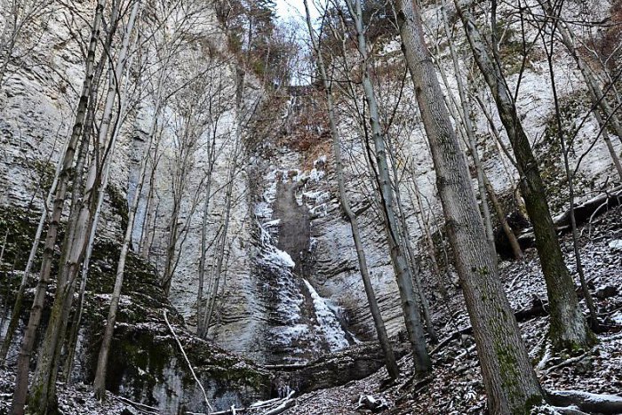 Ilustračný obrázok k článku POZNÁVAJTE LIPTOV: Brankovský vodopád