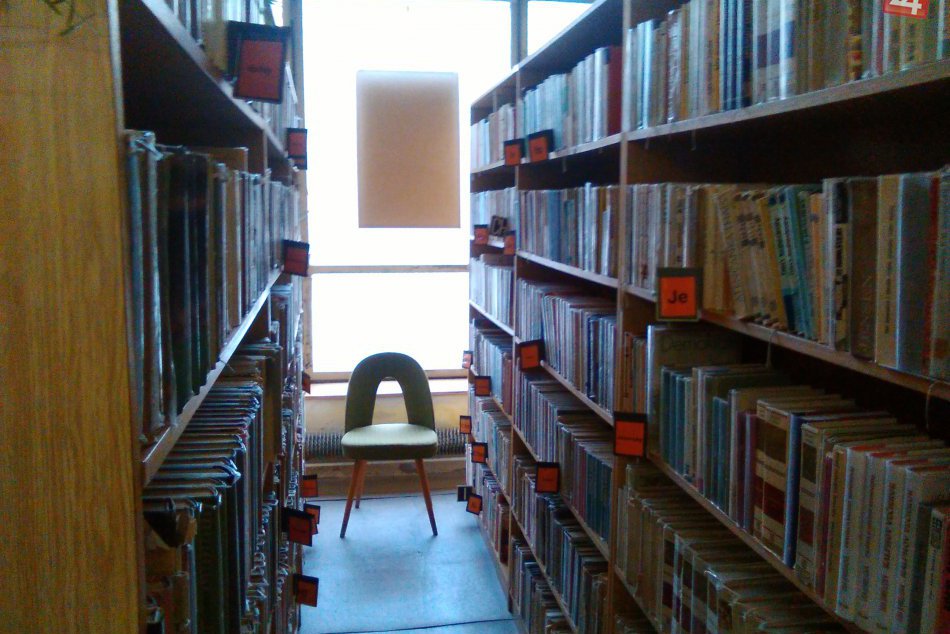 Ilustračný obrázok k článku V mestskej knižnici sa predstavil spisovateľ B. Motejlek