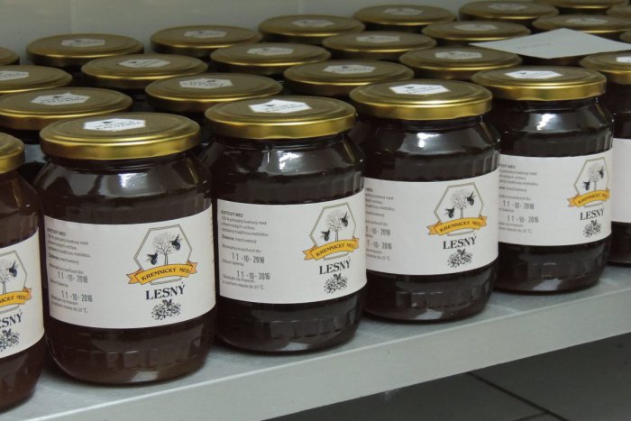 Ilustračný obrázok k článku Kremnický med po prvej sezóne: Zo stoviek kíl lahôdky zostalo už len pár pohárov