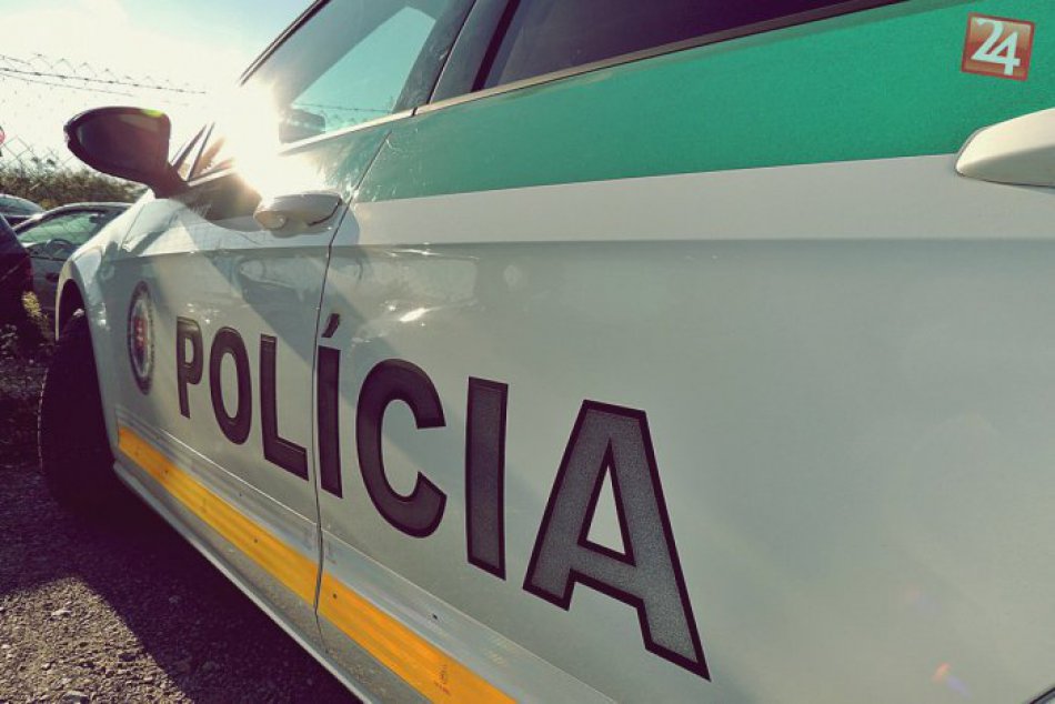 Ilustračný obrázok k článku Nočný horor: Trojica maskovaných mužov prepadla v rodinnom dome ženu s troma deťmi