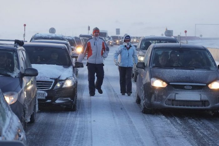 Ilustračný obrázok k článku Meteorológovia varujú pred silným vetrom a snežením