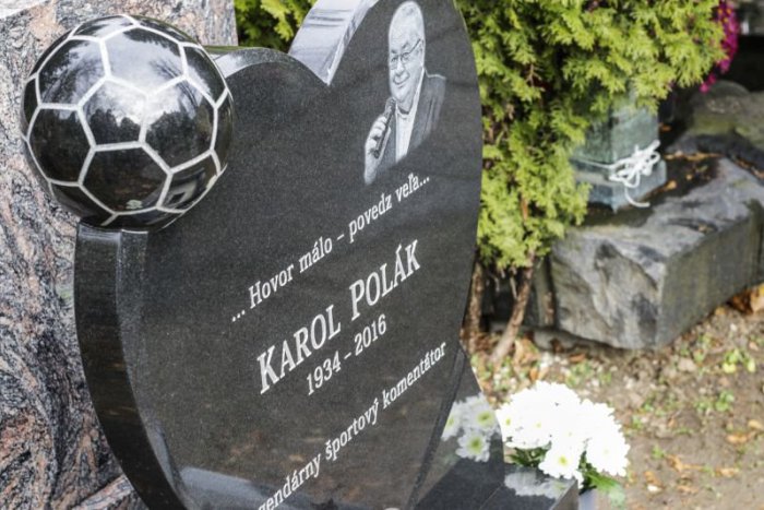 Ilustračný obrázok k článku FOTO: Legendárnemu komentátorovi Karolovi Polákovi odhalili pomník