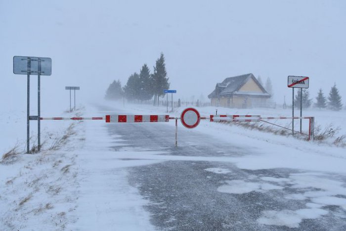 Ilustračný obrázok k článku RANNÁ ŠTVORKA: Sobota bude veterná najmä na severe, inde budú aj snehové prehánky