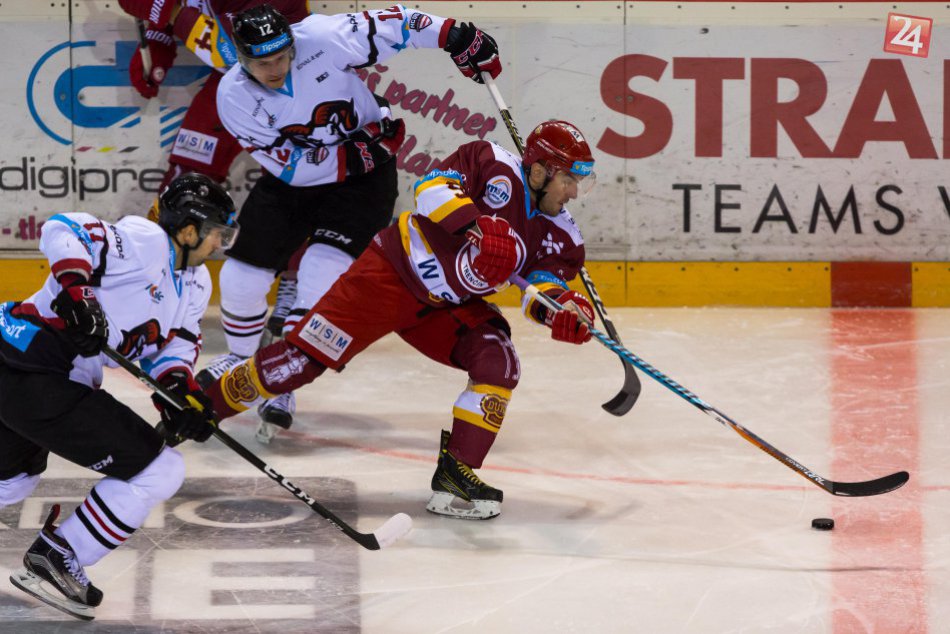 Ilustračný obrázok k článku FOTO: Dva góly Surového nestačili. Barani bojovali s Trenčanmi až do predĺženia