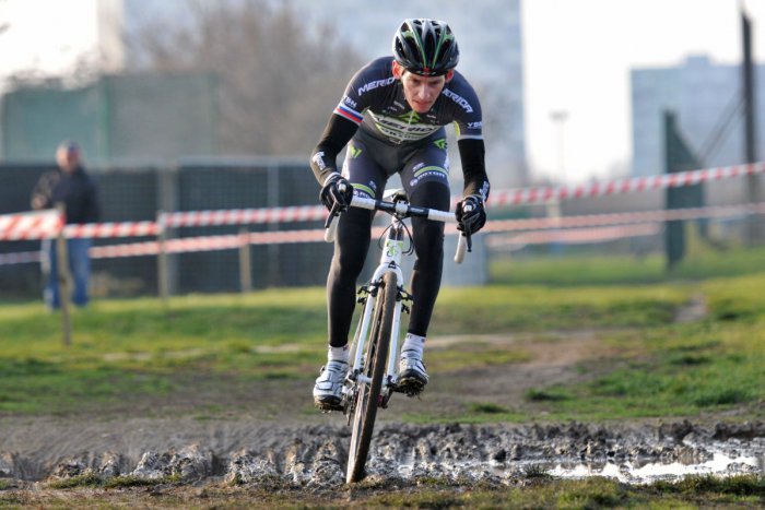 Ilustračný obrázok k článku Parádny triumf pretekára Dukly. Haring 5. krát za sebou majstrom SR v cyklokrose